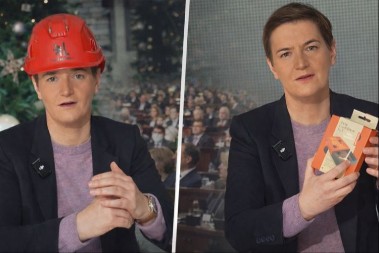 ZEN BAŠTA, ŠLEM I TERAPIJA" Brnabić se našalila: Pokloni koji opisuju političku godinu (VIDEO)